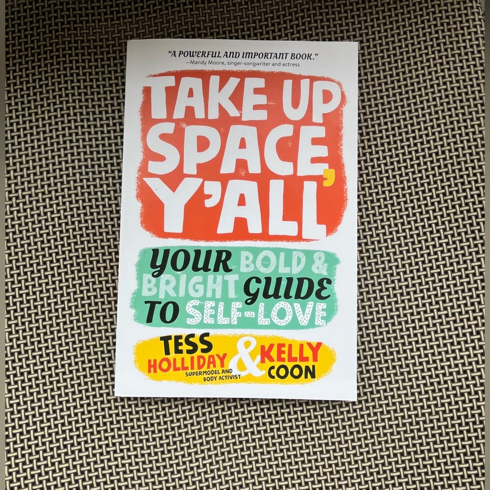 Excellent Condition ~Take up space Y’all